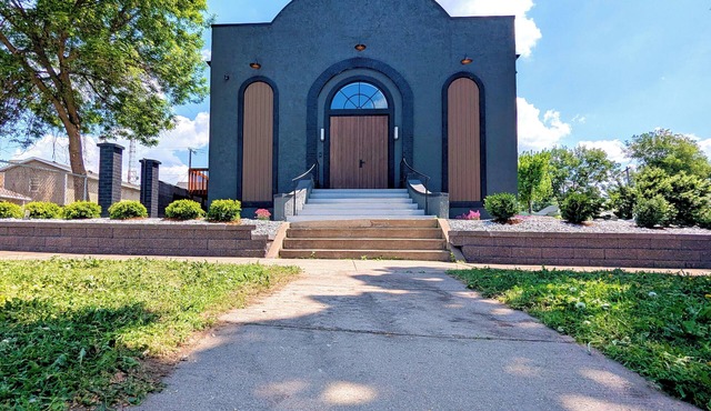 The Chapel - A Unique Space to Gather and Relax; 4 bedrooms; 17 parking spaces