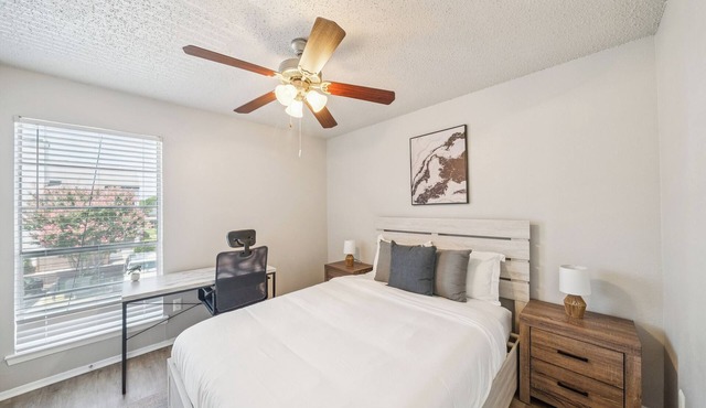 The Charlie 1203 I Spacious and Comfy 1 Bed 1 Bath