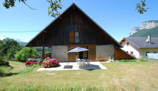 The charm of a large house in an old barn
