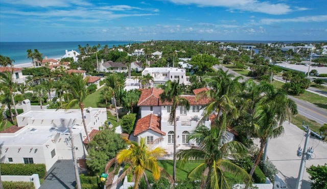 The Charm of Boca - 5 Bedroom in Historic District