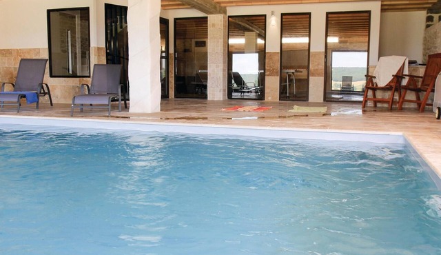 The charm of this very nice cottage with indoor pool will certainly do it to you.