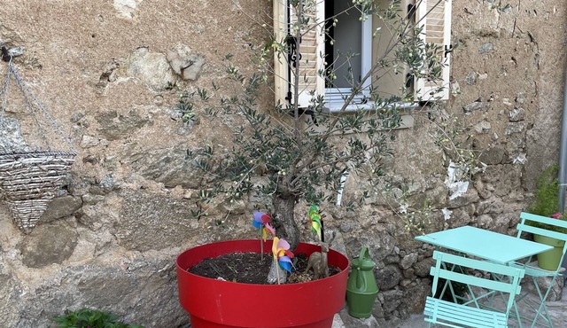 The Charming House 2 pax-Apartment-Comfort-Private Bathroom-Street View