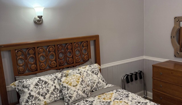 The Charming Villa B, pool, lake view