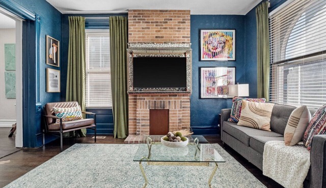 The Chase off Grand: Unwind in a Vibrant St. Louis Neighborhood
