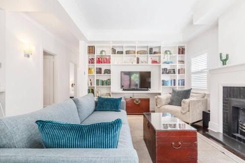 The Chatsworth Collection - A Contemporary Triplex