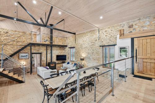 The Cheese Factory - A Sprawling Coastal Estate