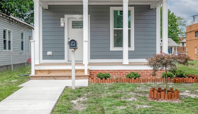 The Chesapeake GraynnHistorical Waterside Districtn20 mins to Oceanfront nn