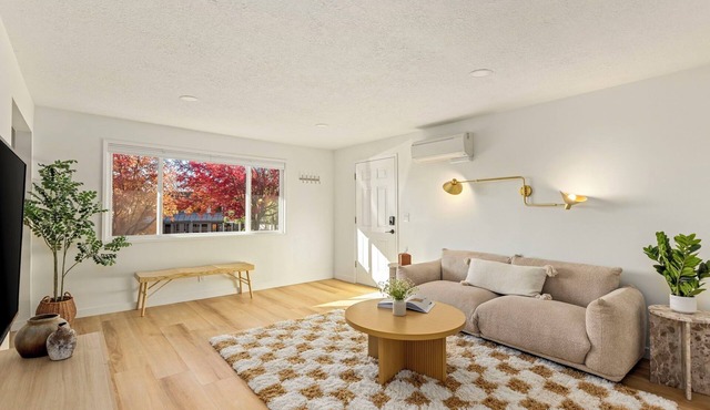 The Chic Retreat - Nestled in Cedar Mill