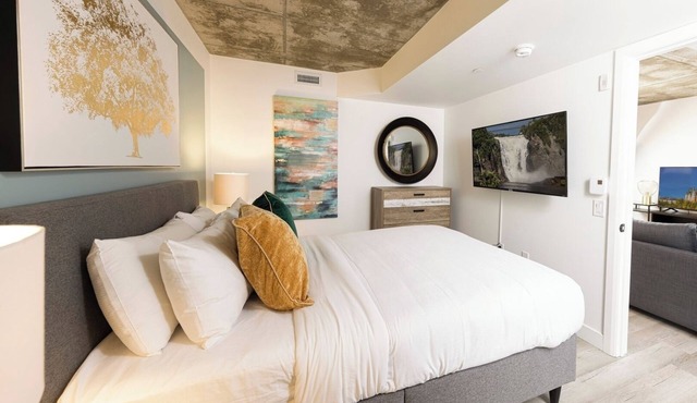 The Citadel | 2 Parking | Pool and BBQ | Office and AC