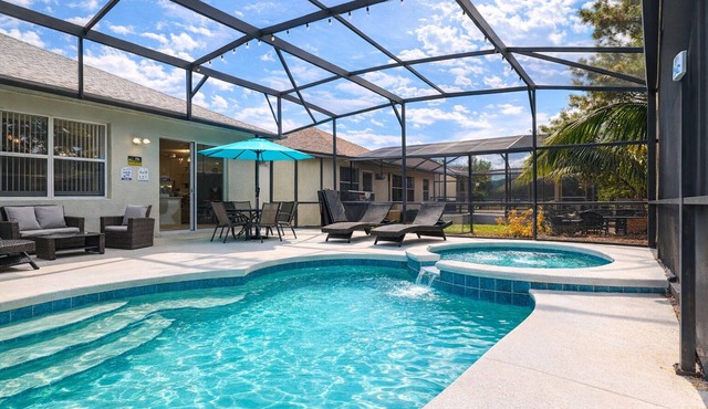 The Citrus Splash/Family-Friendly Retreat Near Disney & Universal w/Pool, Spa & Game Room