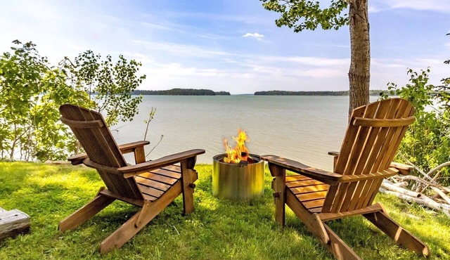 The Clamdigger Cottage, a peaceful Downeast waterfront retreat