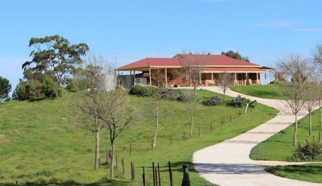 The Clare View HOUSE (pet friendly, wheelchair accessible)Sleep 8