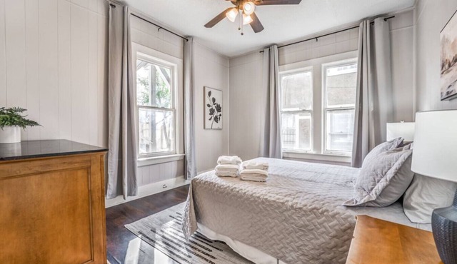 The Clearview Hideaway – Cozy & Clean