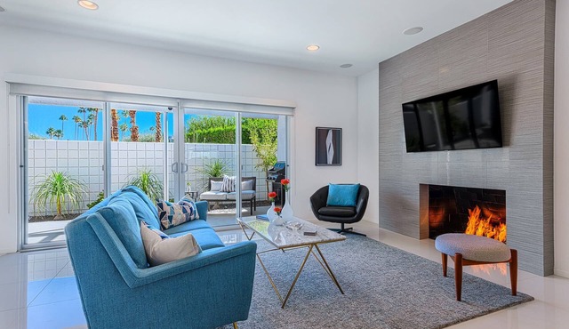 The Cleopatra! Midcentury! Single Story! Private Patio! 2 Beds + Den! Pool! Spa!