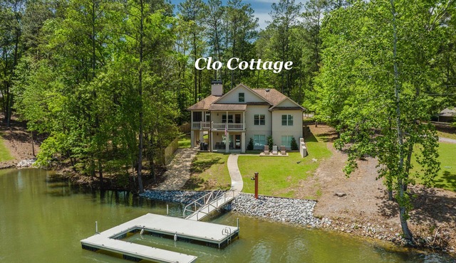 The Clo Cottage on Lake Martin