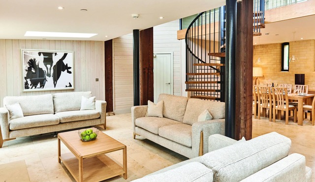 THE CLOCKTOWER, family friendly, with a garden in Humshaugh