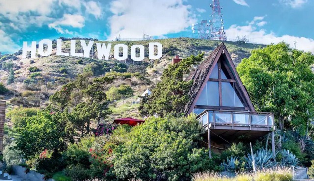 The Closest Home to The Hollywood Sign/HSR25-001176