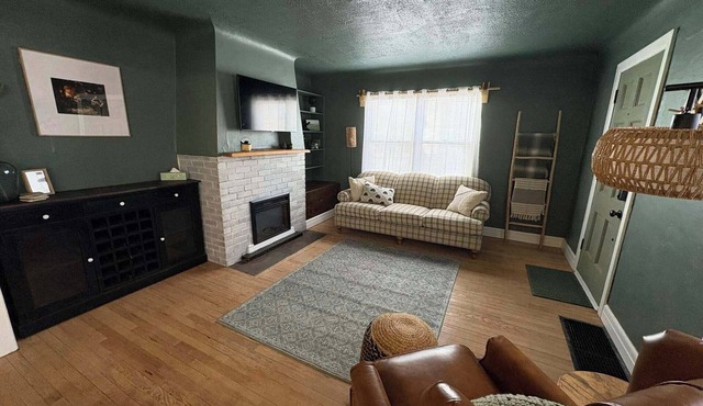 The Clover Cottage - Rolla's St.Pat's Themed house near S&T, Acorn Trail & more!