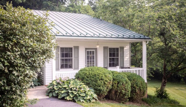 The Clover - Cottage