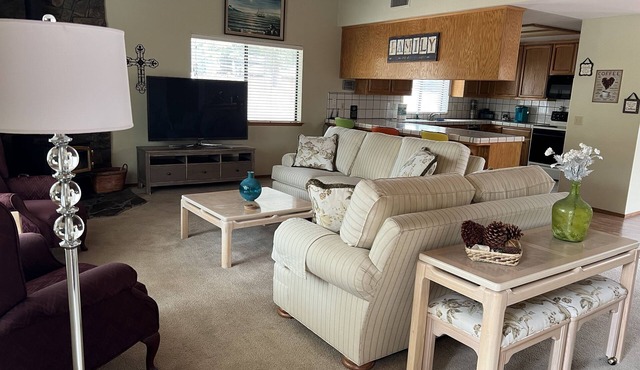 The Club House @ Pine Mountain Lake/Yosemite