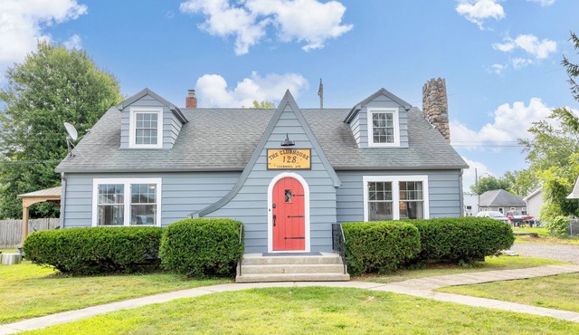 The Clubhouse at the Lake