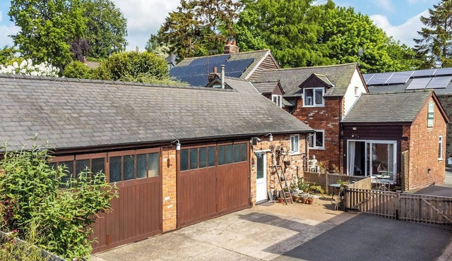 The Coach House- UK45660