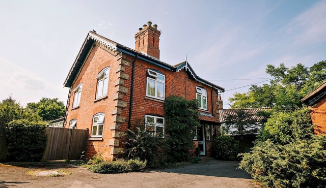 The Coach House/Pass The Keys