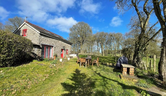 The Coach House North Wales, Amazing Views, Hot Tub and Log Fire