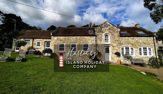 The Coach House (Pet Friendly - charges apply)