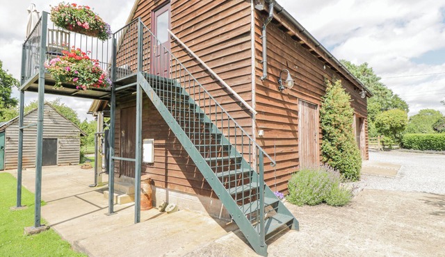 THE COACH HOUSE, romantic in Newent