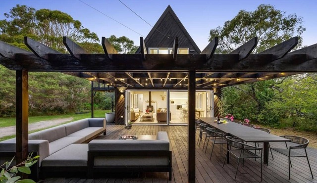 The Coast & Country Cottage