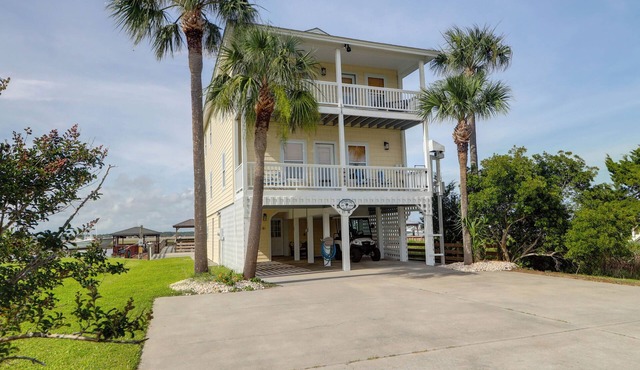 The Coastal Haul - Low Country Living with Private Dock, Edisto, SC
