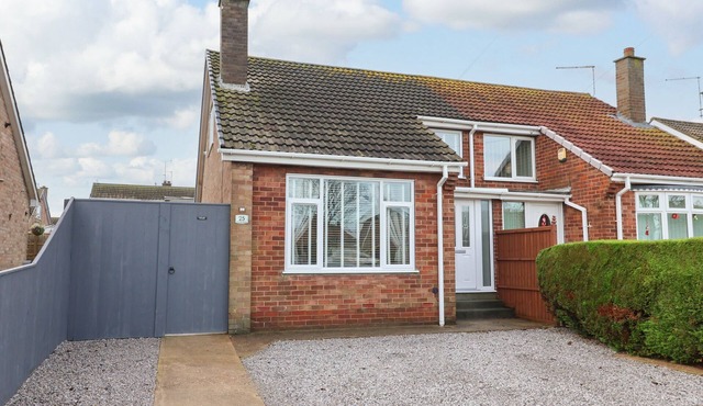 THE COASTAL HIDEAWAY, country holiday cottage in Hornsea