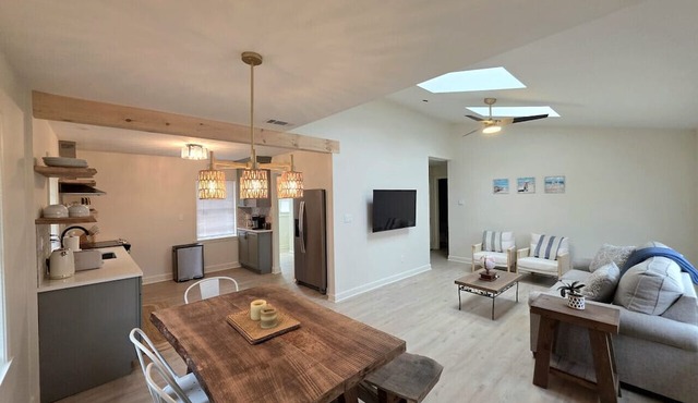 The Coastal Landing Stay