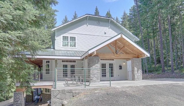 The Coho Lodge at Government Camp - Meredith Lodging