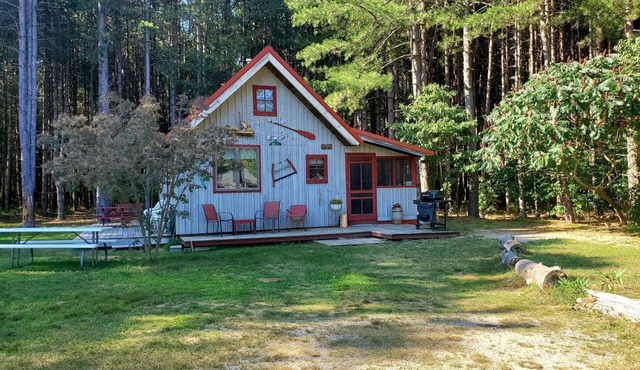 The Coke Cottage - Only one mile from the sand dunes!