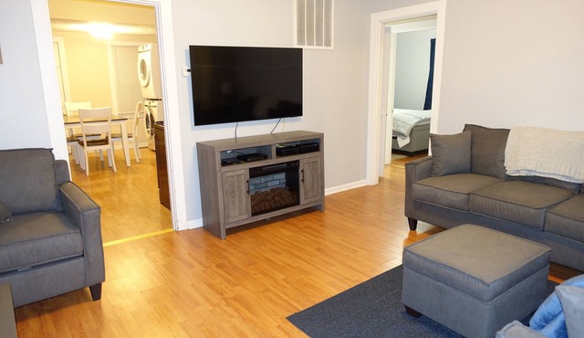 The College Cottage - Entire Home