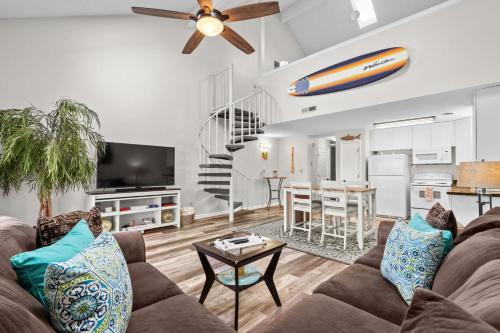 The Colony Coastal Villa By Beach Star