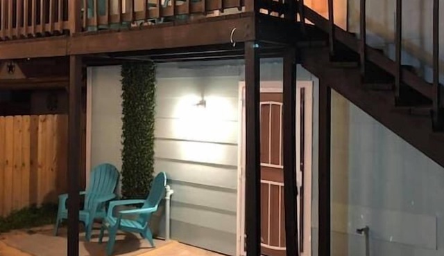 The Comfi Coral - Large 1 Bedroom Studio A
