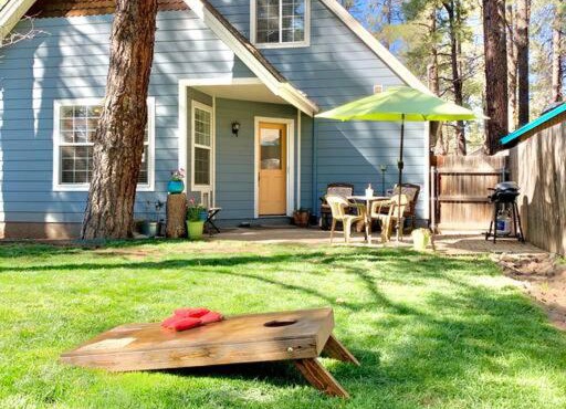 The Comforts' Inn: Mountain Escape