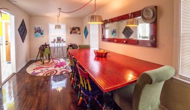 The Compound *sleeps 11*great beds*pet friendly*