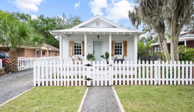 The Congress Cottage