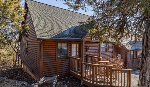"The Constitution" Luxury Cabin at Branson Woods Resort