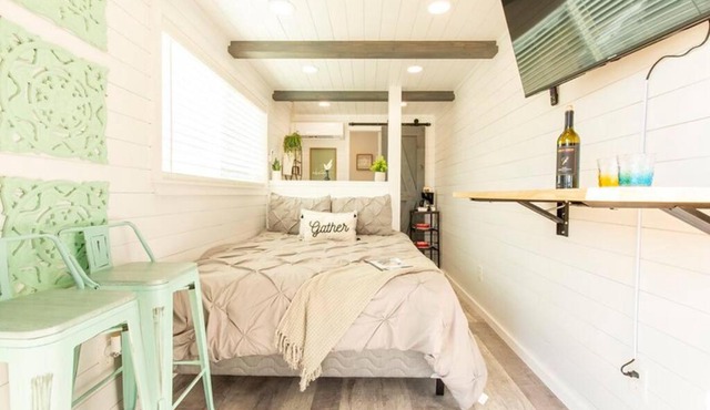 The Container Retreat @ 290 Wine Trail #10 Welcome friends!