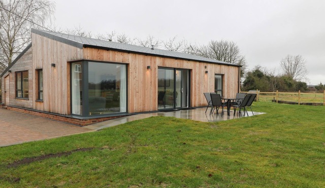 THE COOK HOUSE, with a garden in Great Cheverell