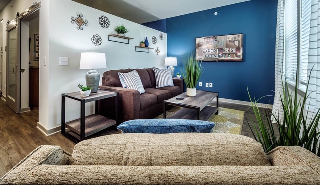 The Cool, Pool - BWI - Work Here - Fully Stocked - Fast Internet