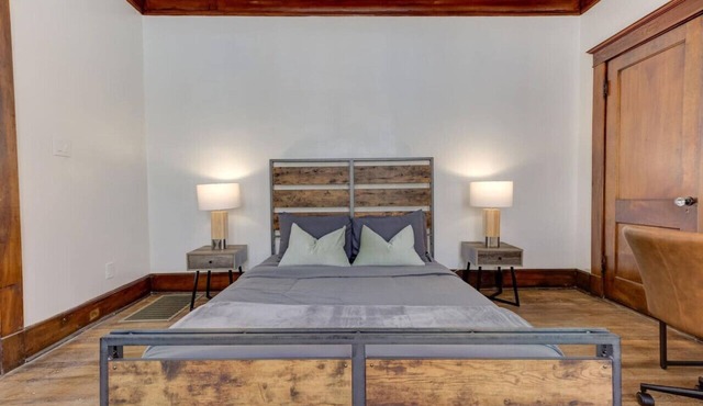 The Cooper Suite | Midtown Memphis