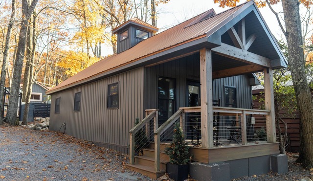 The Copper Cabin @ Lake Harmony. Lake, hike, dine, bars, shop, Jim Thorpe & More