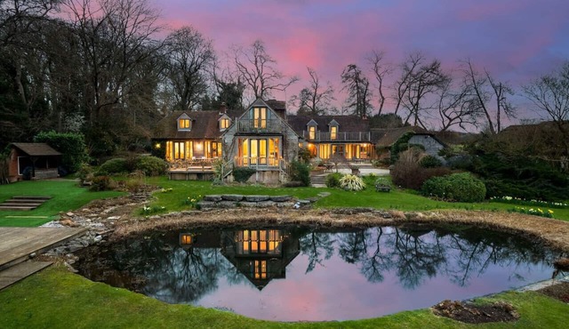 The Copse - Hot tub, Cinema room