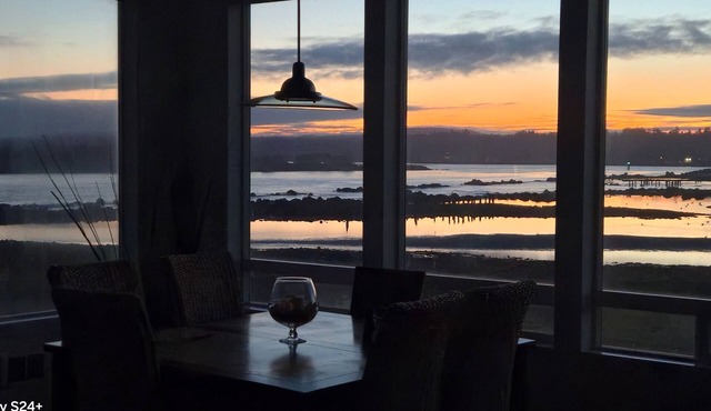 The Coquille River Retreat
